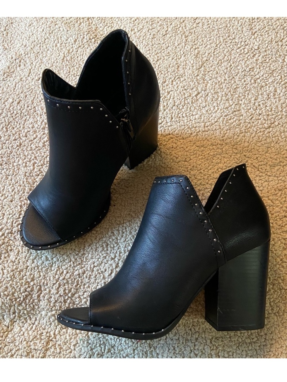 ☀️ George ☀️ black open toe booties